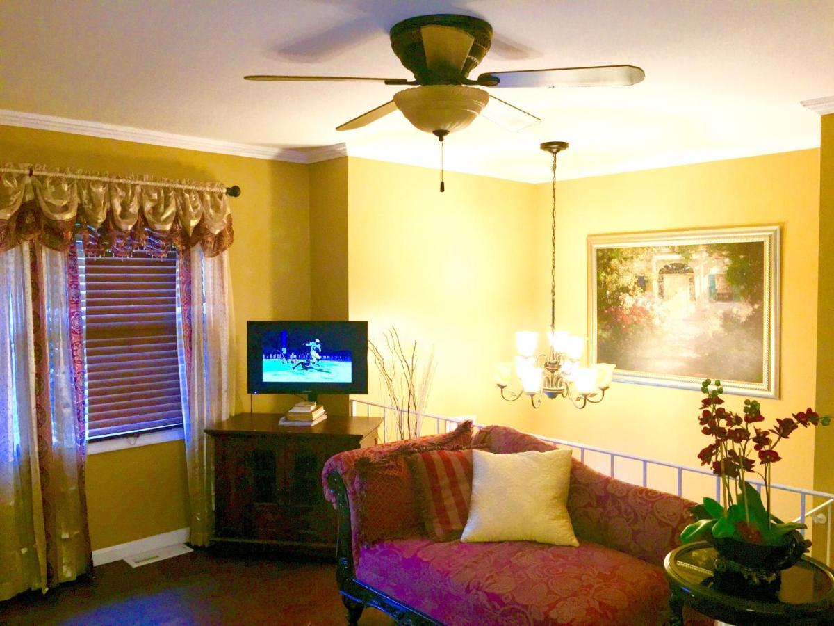 Charity'S Haven II Apartment Waldorf Exterior photo