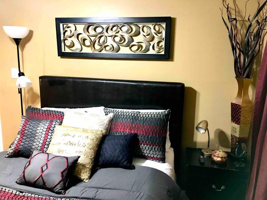 Charity'S Haven II Apartment Waldorf Exterior photo